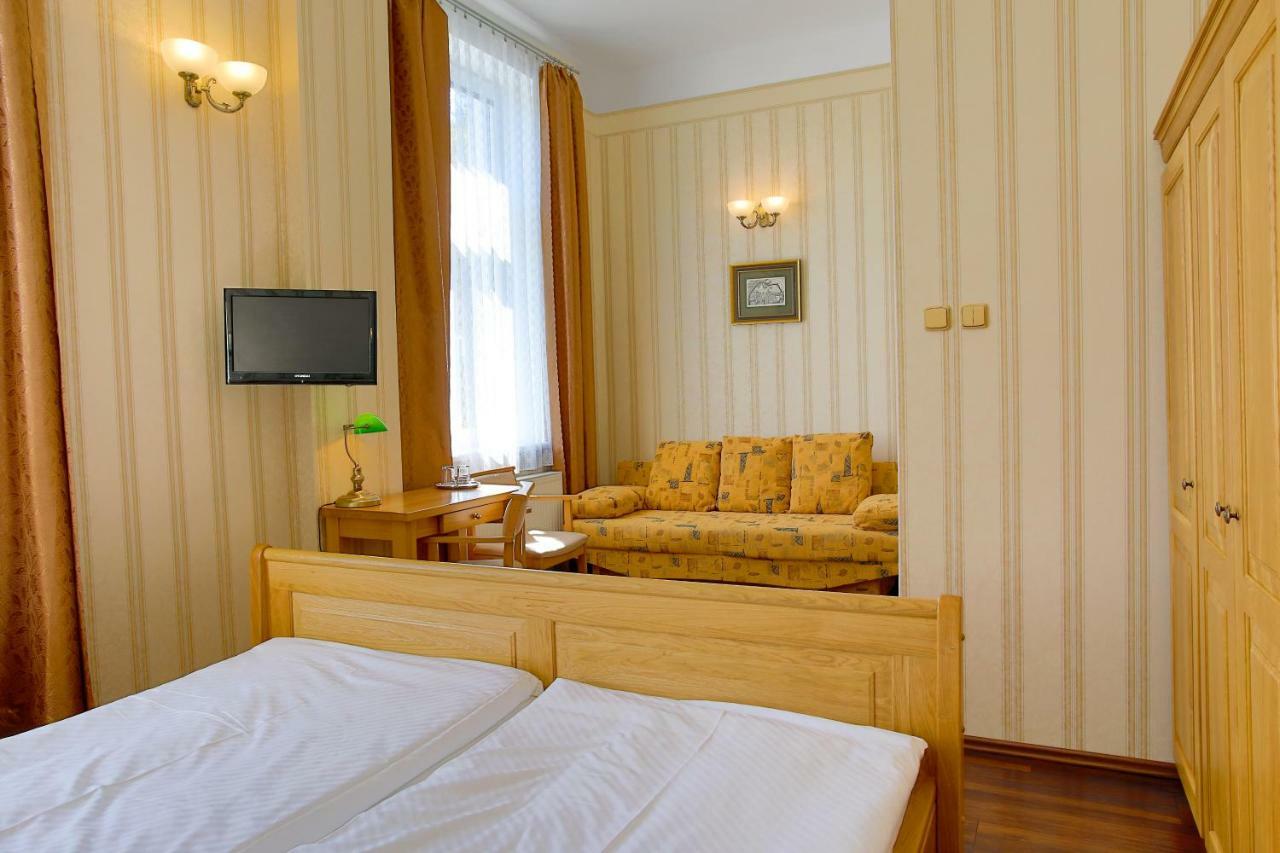 Hotel Stekl - Hrubá Skála Екстериор снимка